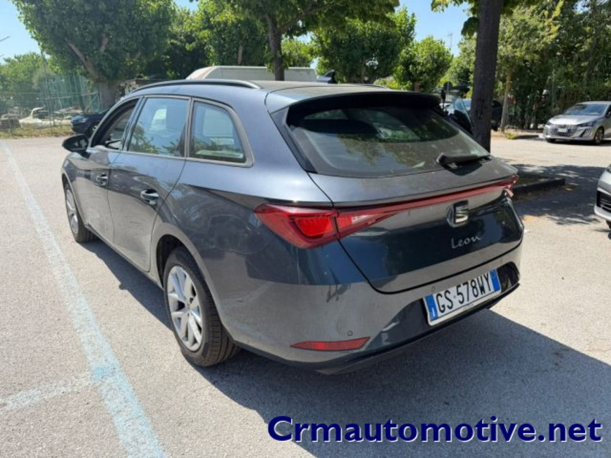 SEAT Leon ST Sportstourer 2.0 tdi Style 150cv dsg (4)