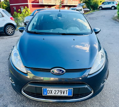 Ford Fiesta 1.4 TDCi 68CV 5 porte Titanium (3)