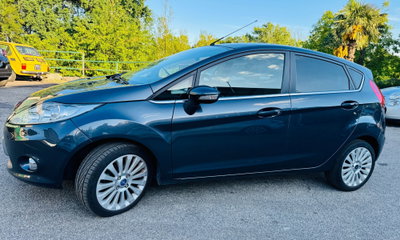 Ford Fiesta 1.4 TDCi 68CV 5 porte Titanium (4)