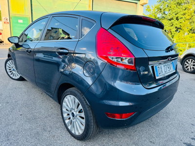 Ford Fiesta 1.4 TDCi 68CV 5 porte Titanium (7)