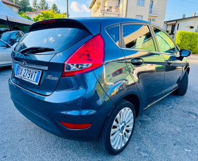 Ford Fiesta 1.4 TDCi 68CV 5 porte Titanium (8)