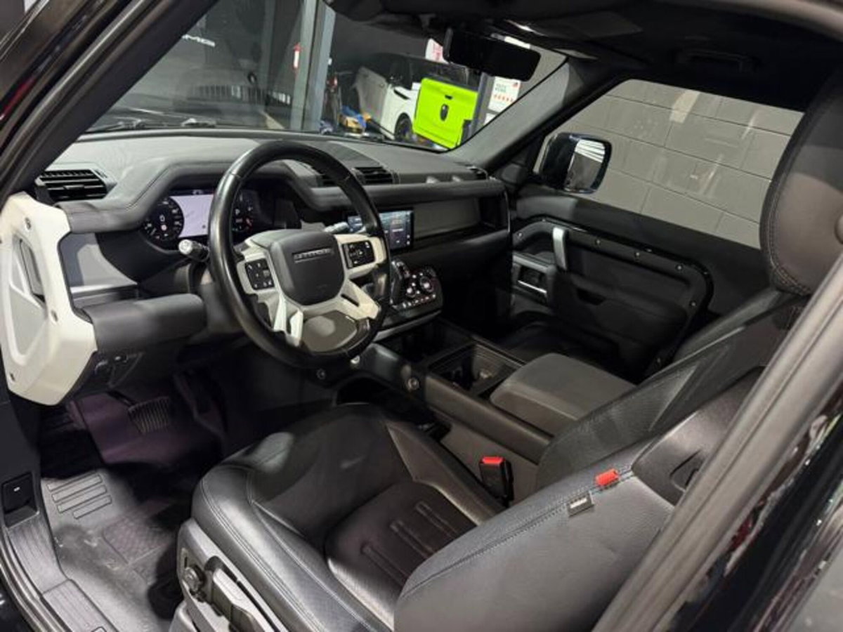 Land Rover Defender 90 3.0d i6 mhev X-Dynamic SE awd 200cv auto (12)
