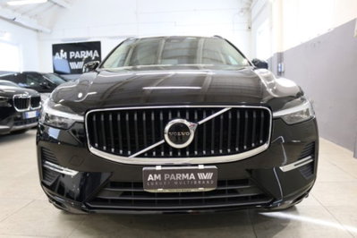 Volvo XC60 B4 (d) AWD automatico Plus Dark (2)