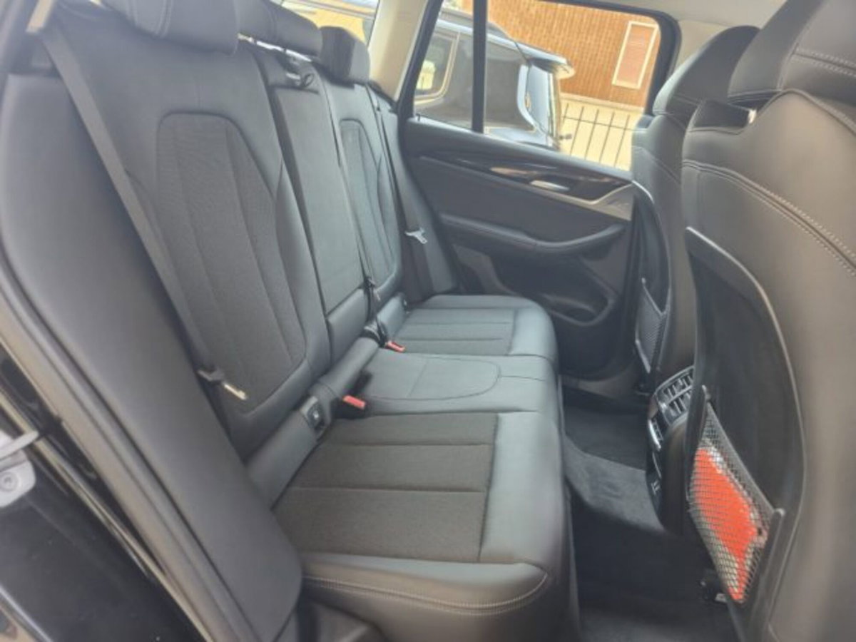 BMW X3 xDrive30e xLine (11)