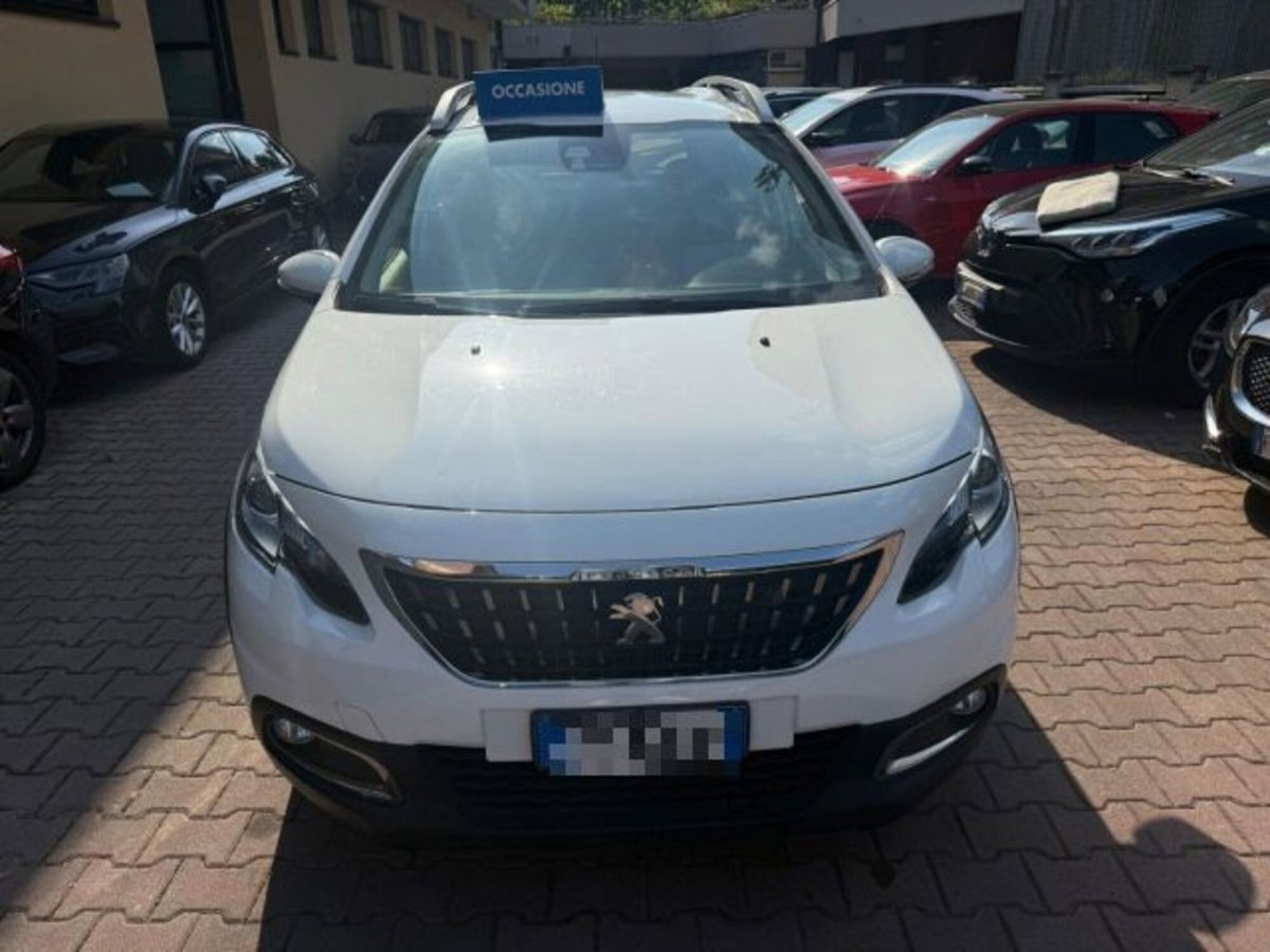 Peugeot 2008 Turbo 110 S&S Signature (2)