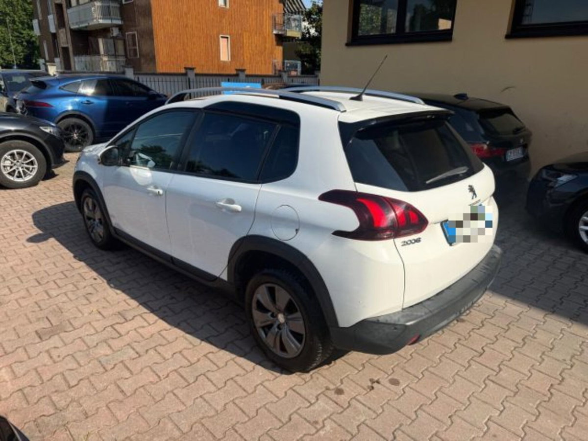 Peugeot 2008 Turbo 110 S&S Signature (5)