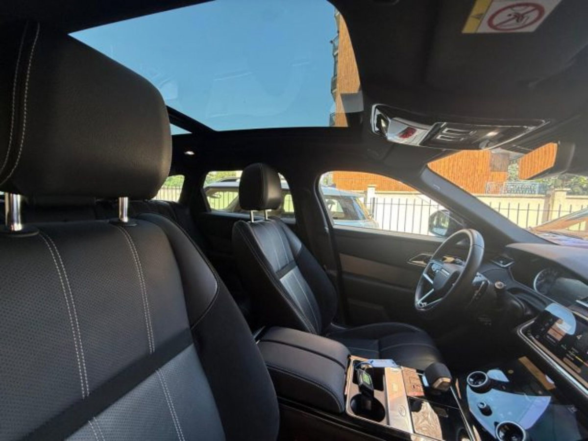 Land Rover Range Rover Velar 2.0D I4 204 CV (15)