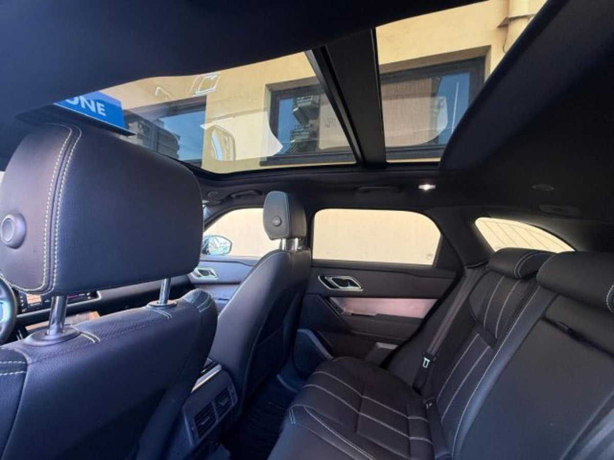 Land Rover Range Rover Velar 2.0D I4 204 CV (18)