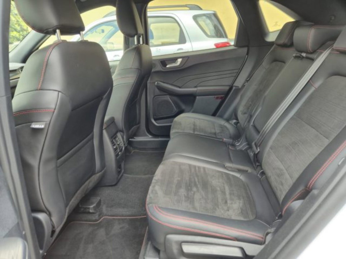 Ford Kuga 1.5 EcoBlue 120 CV aut. 2WD ST-Line X Design (14)