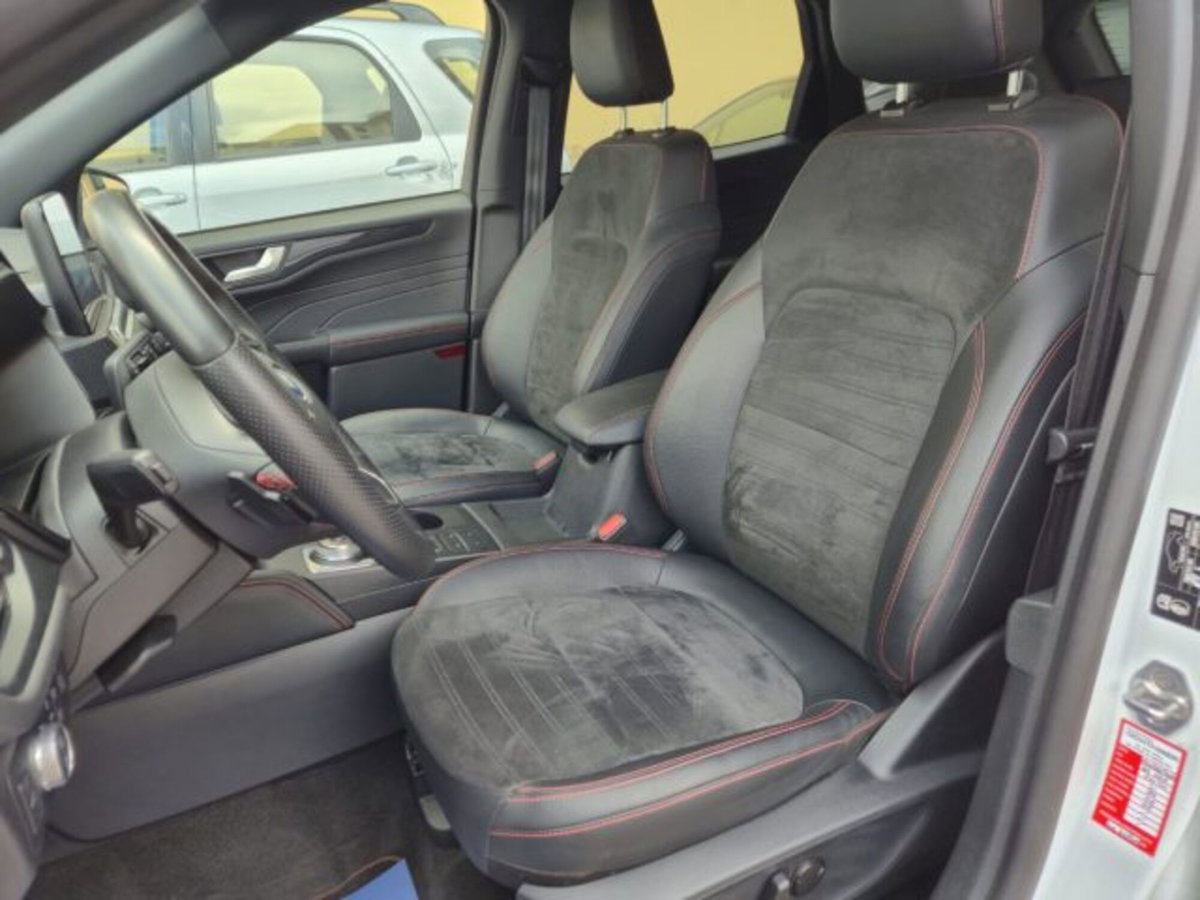 Ford Kuga 1.5 EcoBlue 120 CV aut. 2WD ST-Line X Design (9)