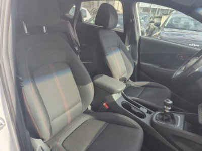 Hyundai Kona 1.6 CRDI 4WD Hybrid 48V DCT NLine (9)