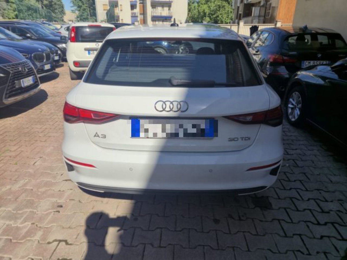 Audi A3 Sedan 30 TDI S tronic Business (5)
