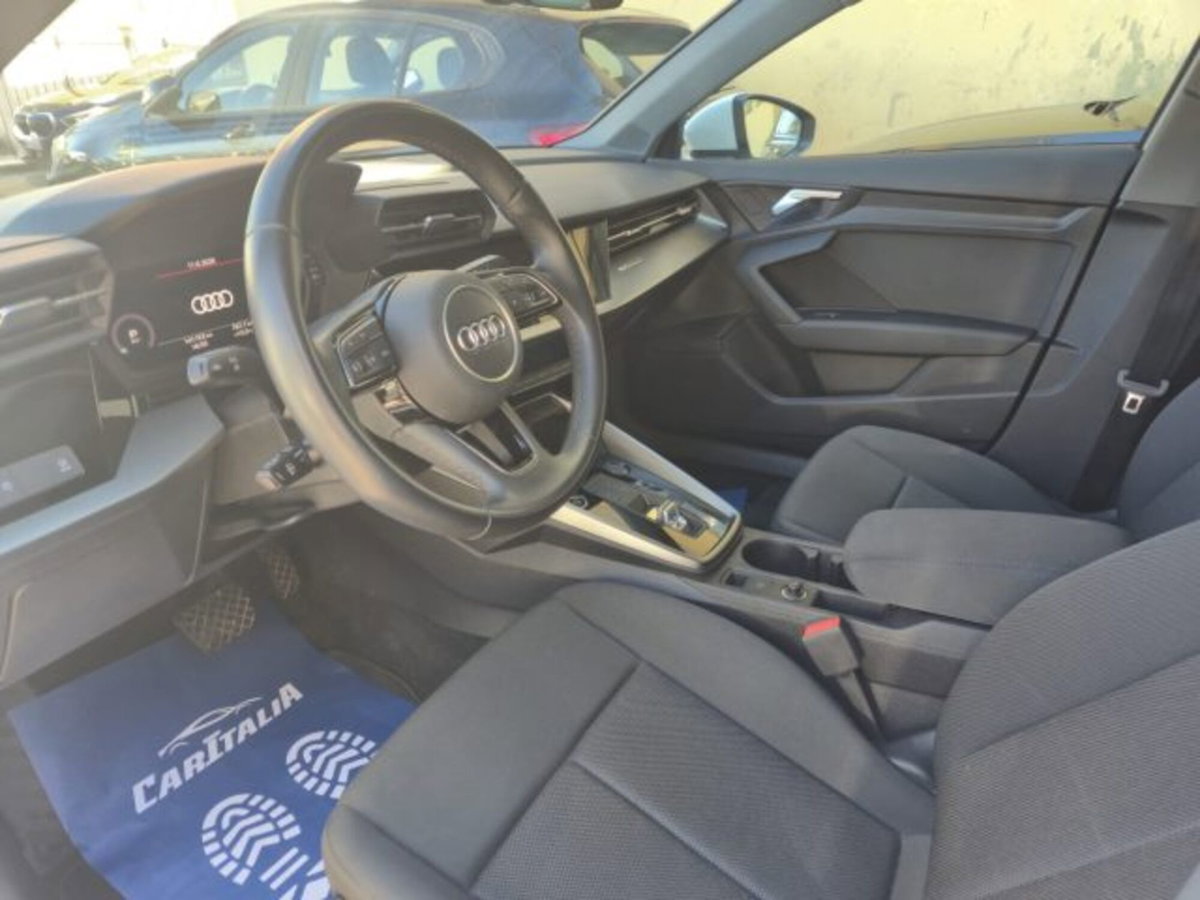 Audi A3 Sedan 30 TDI S tronic Business (7)