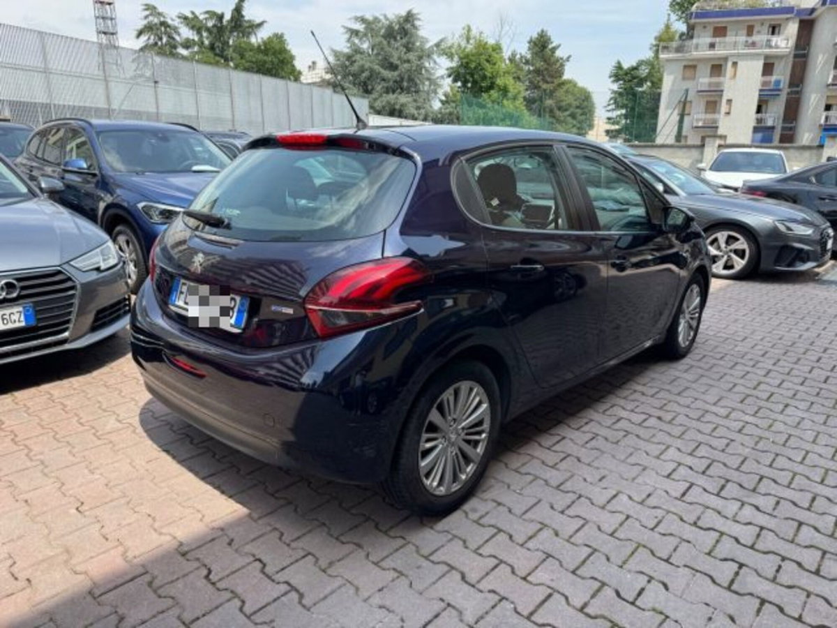 Peugeot 208 68 5 porte Active (4)