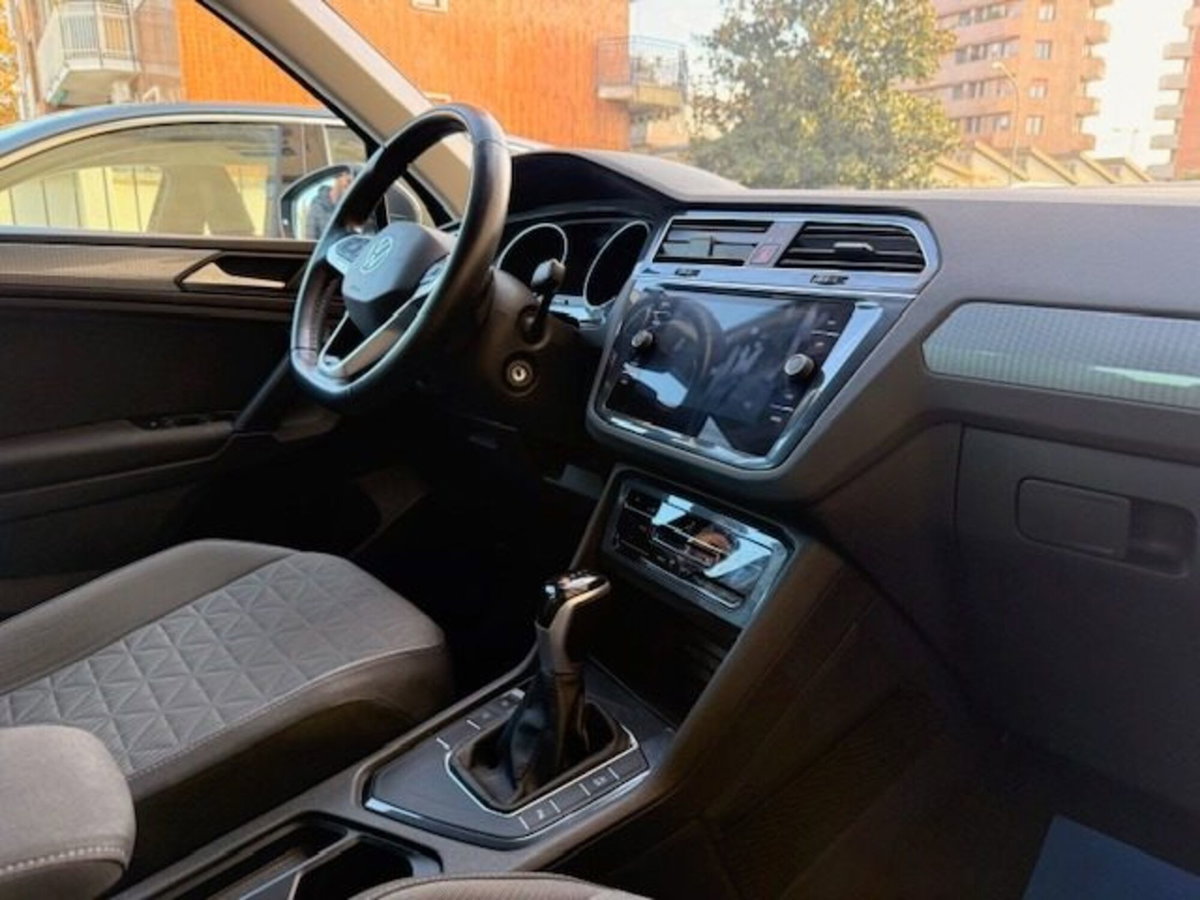 Volkswagen Tiguan 2.0 TDI 150 CV SCR DSG 4MOTION Life (10)