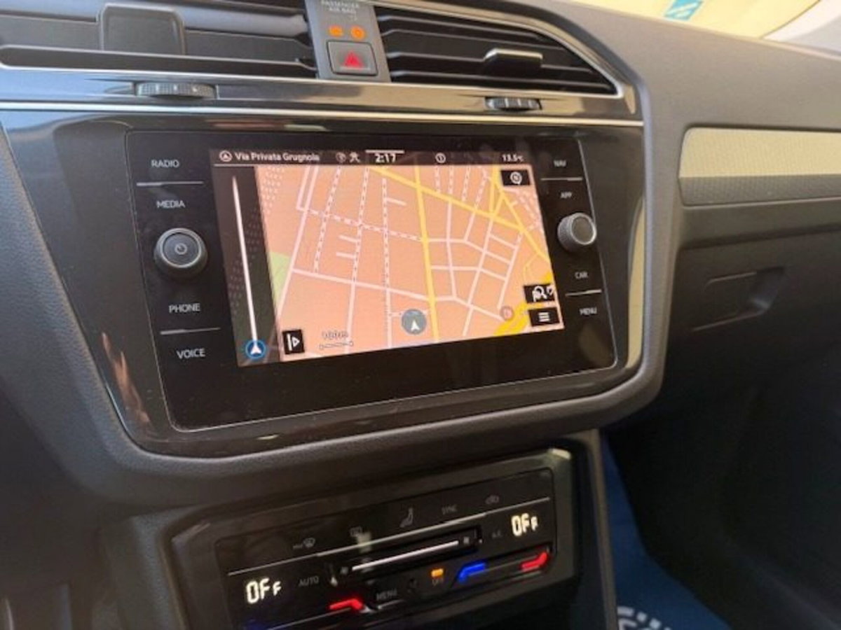 Volkswagen Tiguan 2.0 TDI 150 CV SCR DSG 4MOTION Life (14)