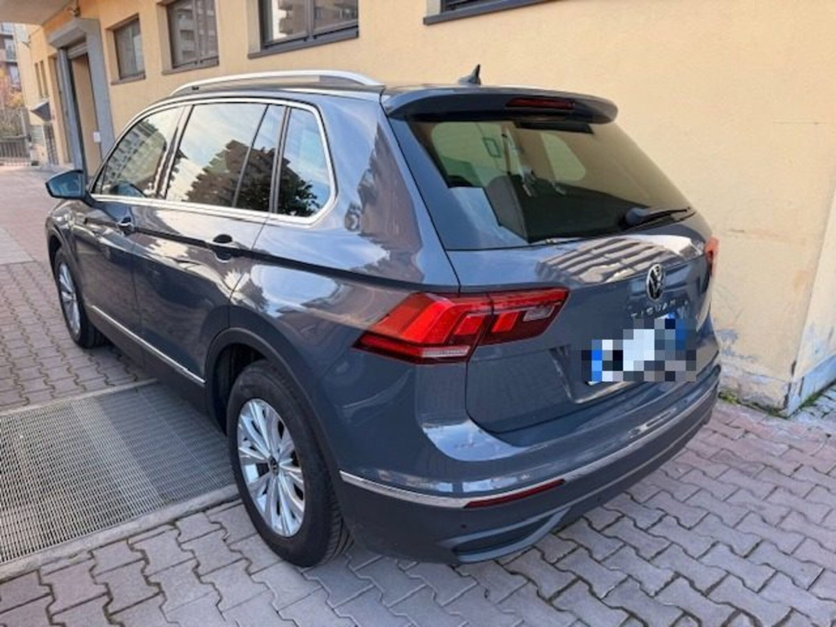 Volkswagen Tiguan 2.0 TDI 150 CV SCR DSG 4MOTION Life (4)