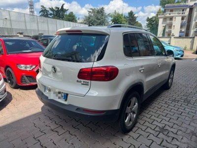 Volkswagen Tiguan 2.0 TDI 140CV 4MOTION DSG Sport & Style (4)