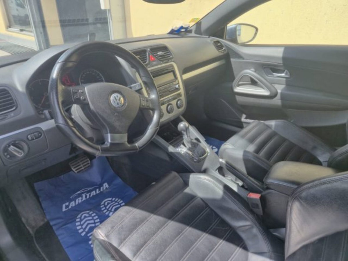 Volkswagen Scirocco 2.0 TDI 140CV DPF DSG (7)