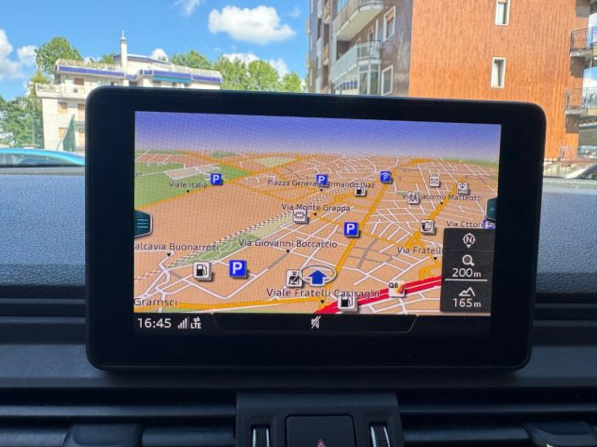 Audi Q5 2.0 TDI 190 CV quattro S tronic S line plus (16)