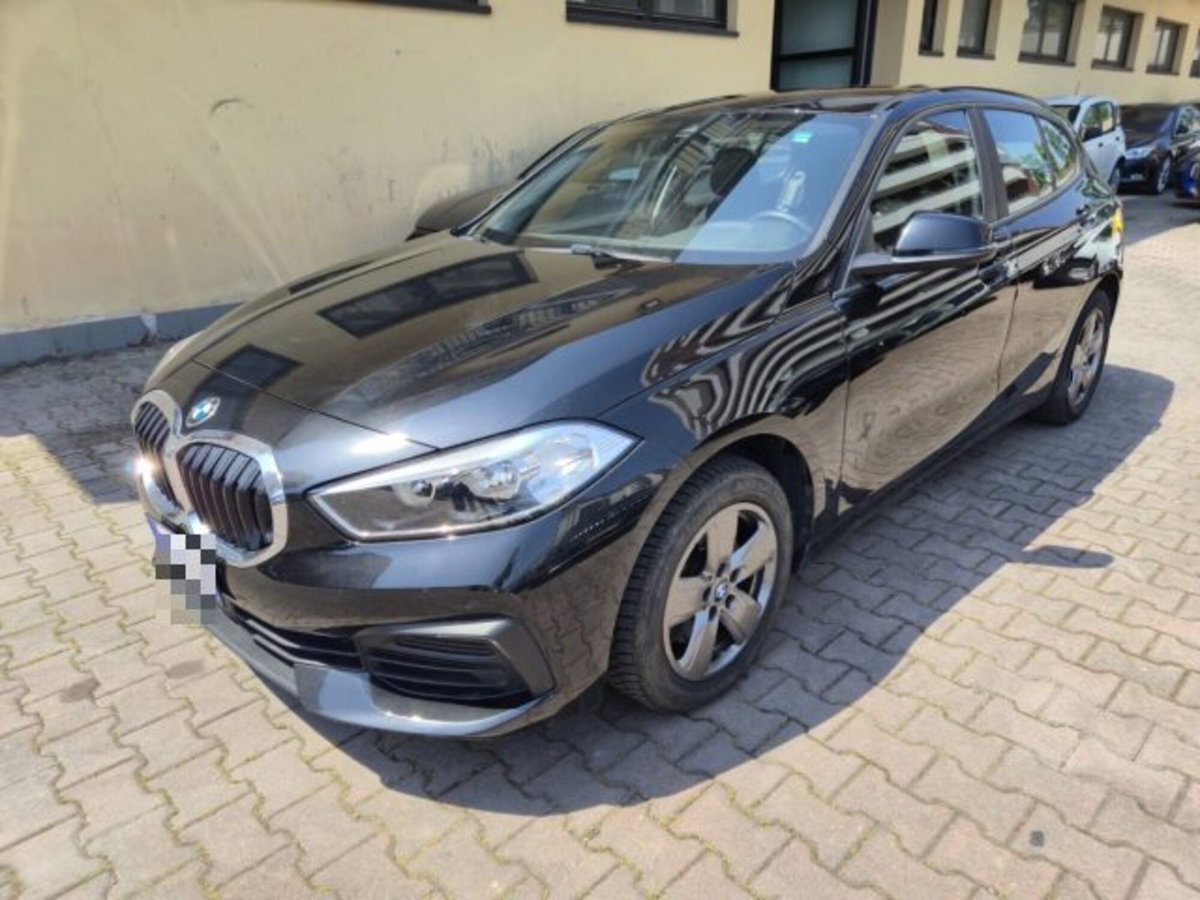BMW Serie 1 116d 2.0 116CV cat 5 porte Attiva DPF