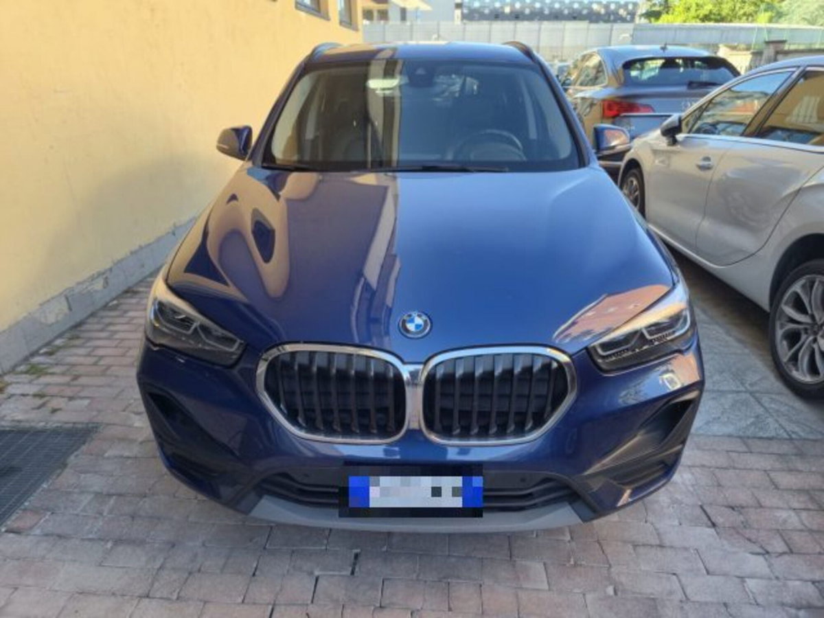 BMW X1 xDrive25e Business Advantage (2)
