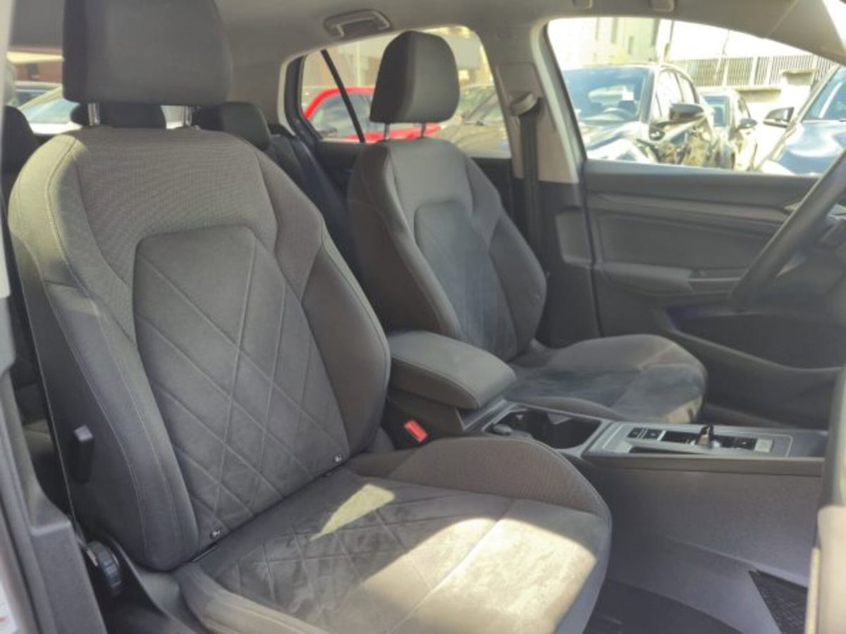 Volkswagen Golf 2.0 TDI 150 CV DSG SCR Style (10)