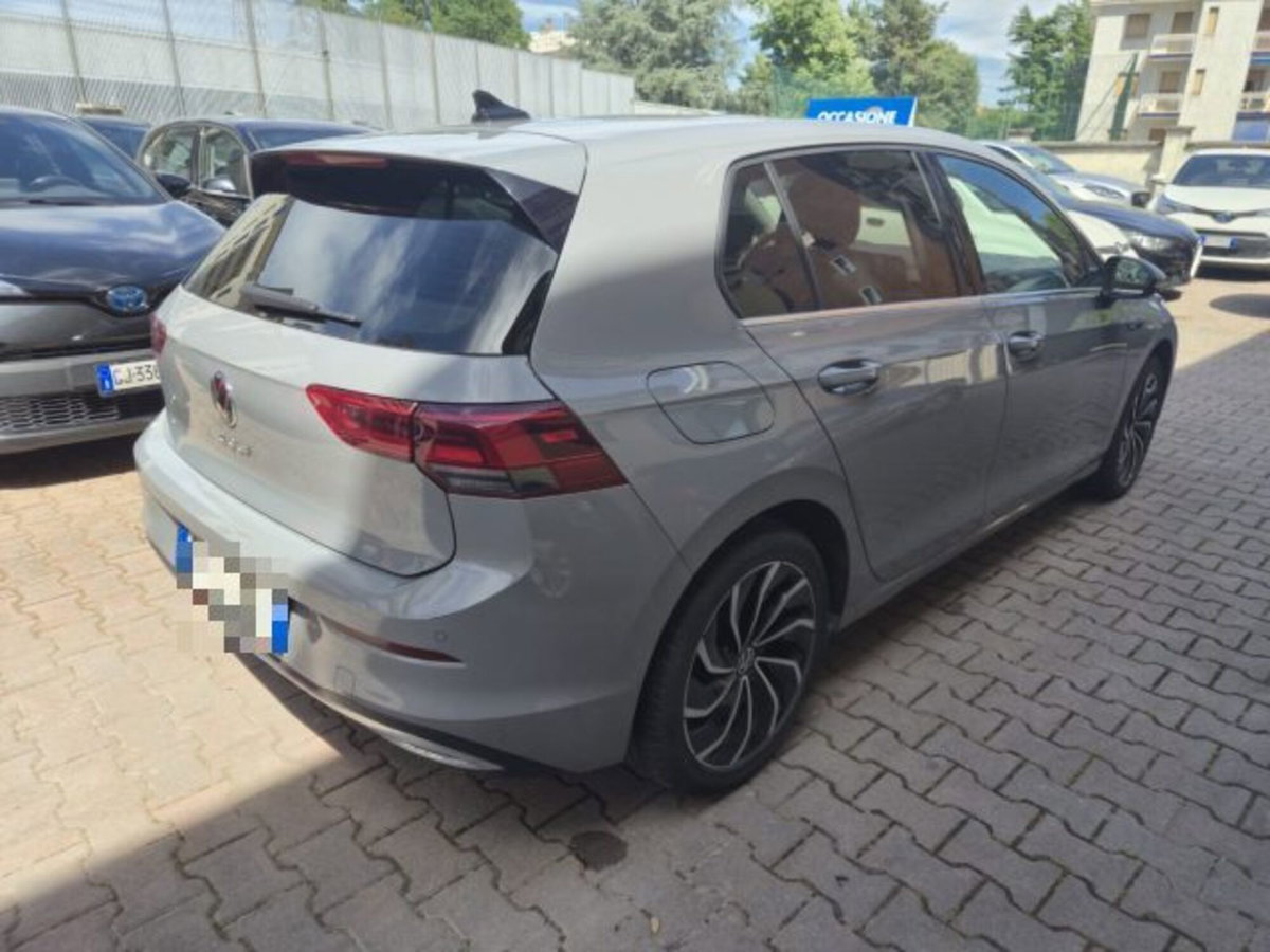 Volkswagen Golf 2.0 TDI 150 CV DSG SCR Style (4)