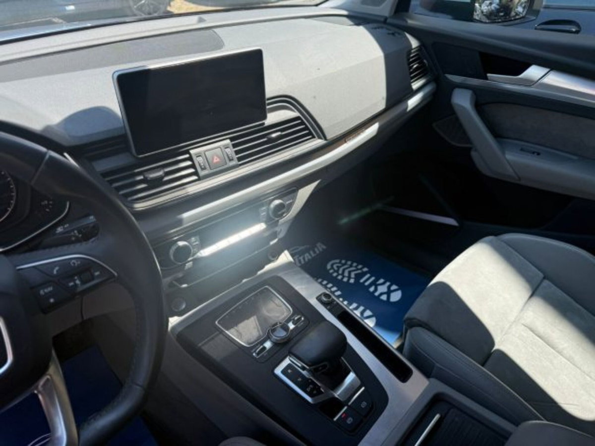 Audi Q5 40 TDI 204 CV quattro S tronic Business Sport (5)