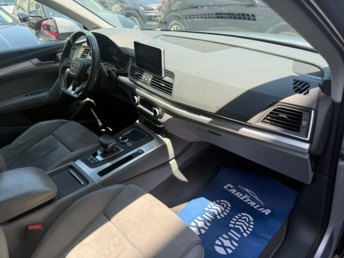 Audi Q5 40 TDI 204 CV quattro S tronic Business Sport (8)