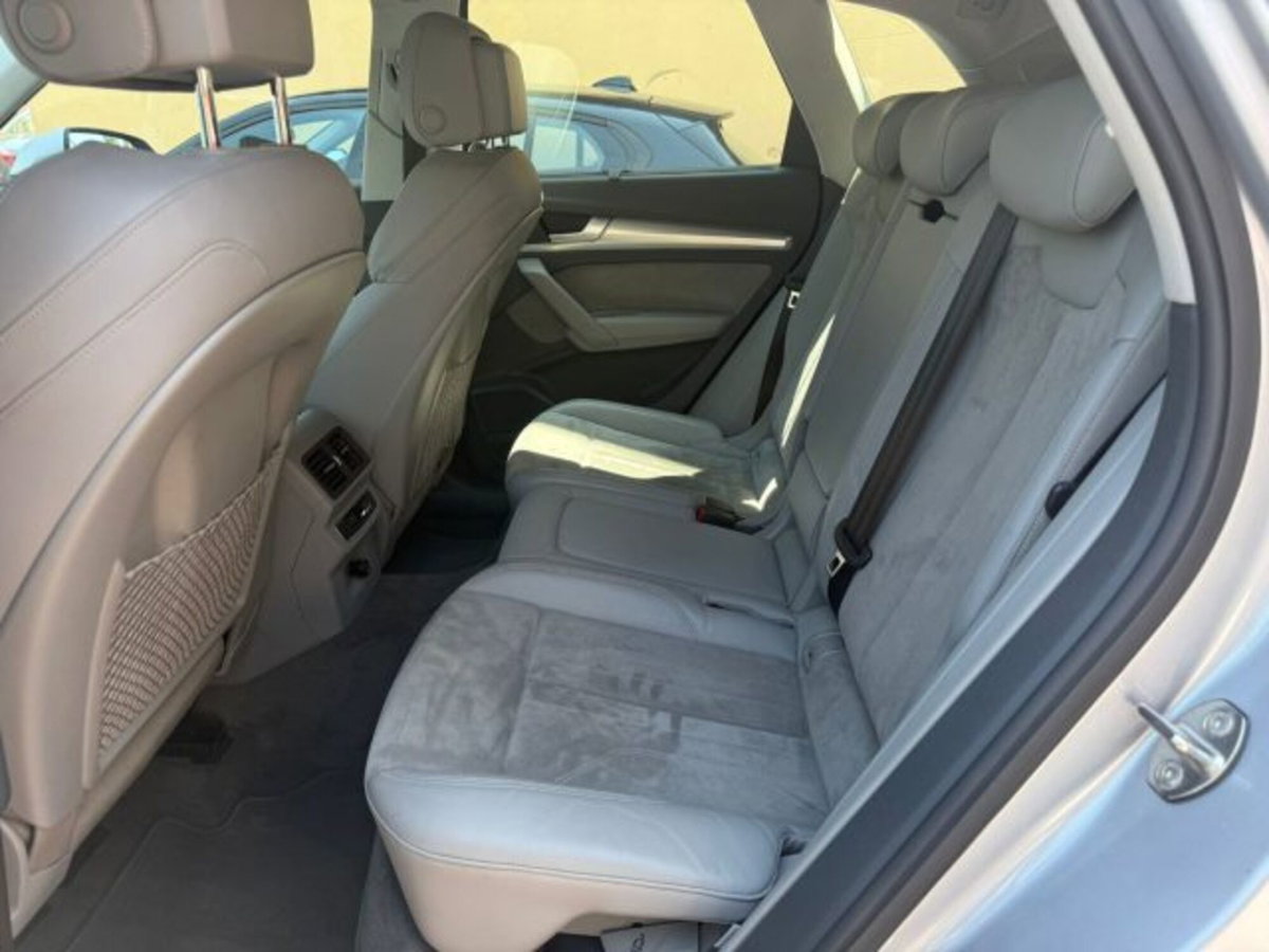 Audi Q5 40 TDI 204 CV quattro S tronic Business Sport (9)