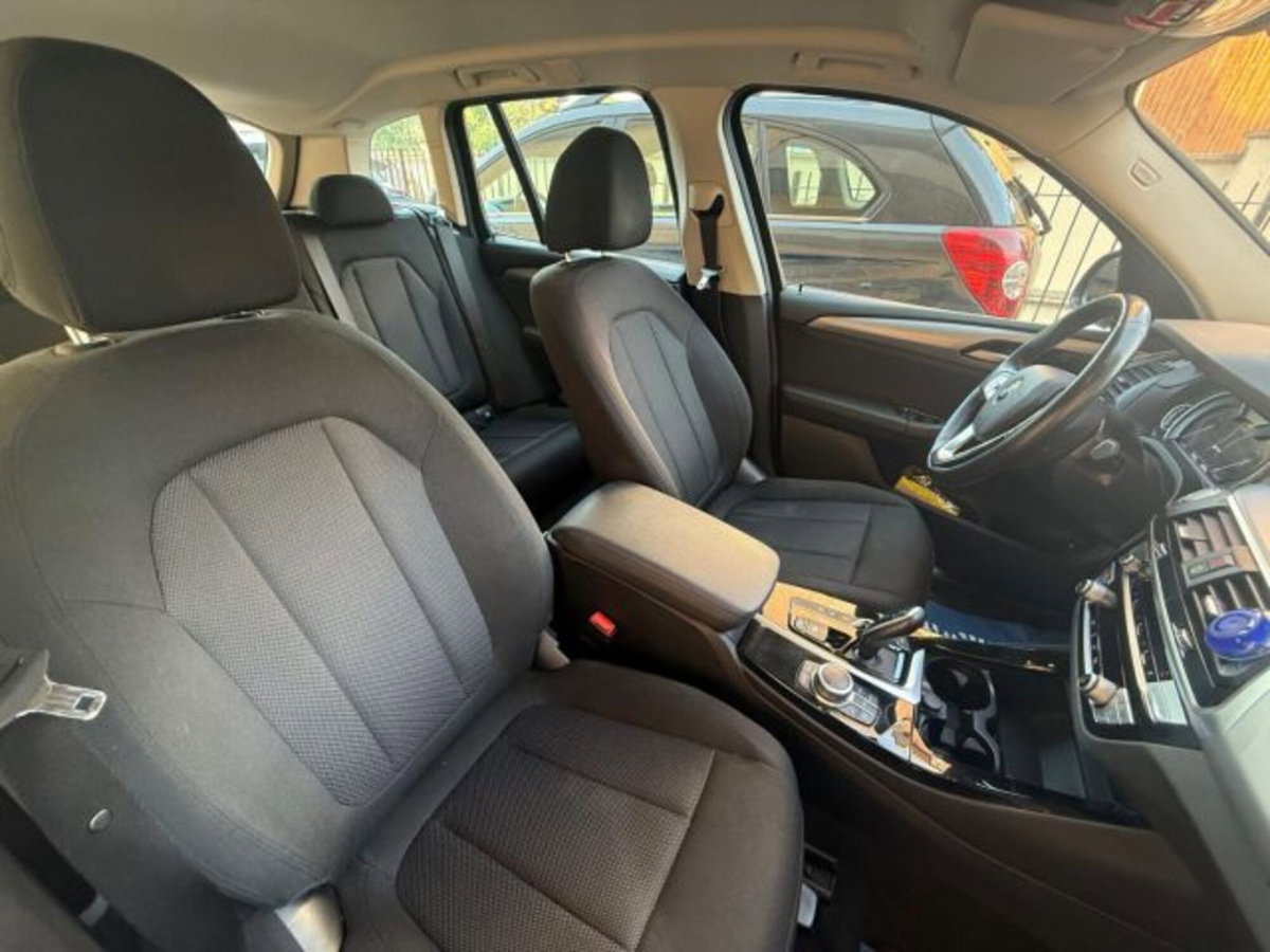 BMW X3 xDrive30e Business Advantage (13)