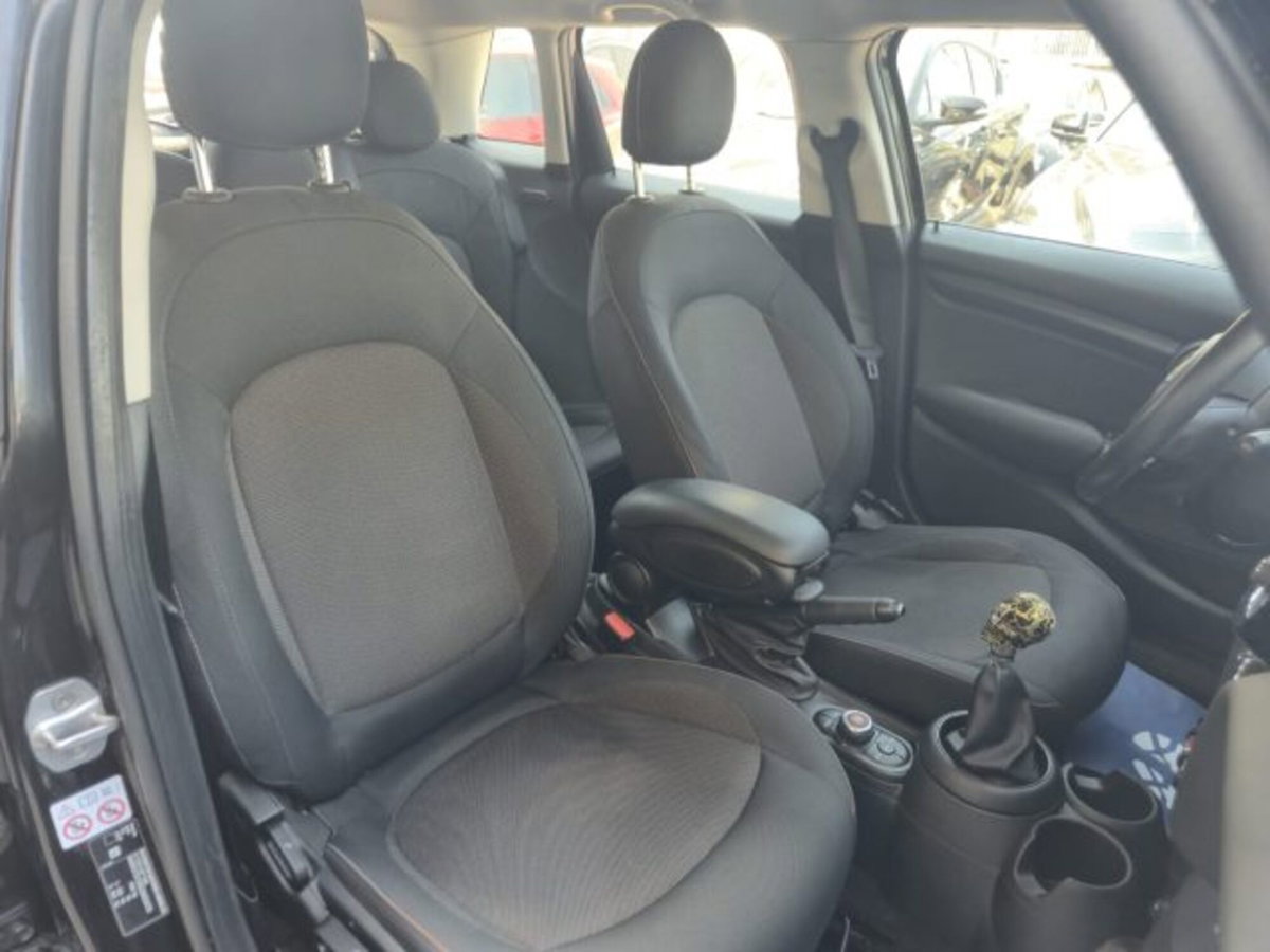 MINI Mini 1.5 One 75 CV Baker Street 5 porte (11)