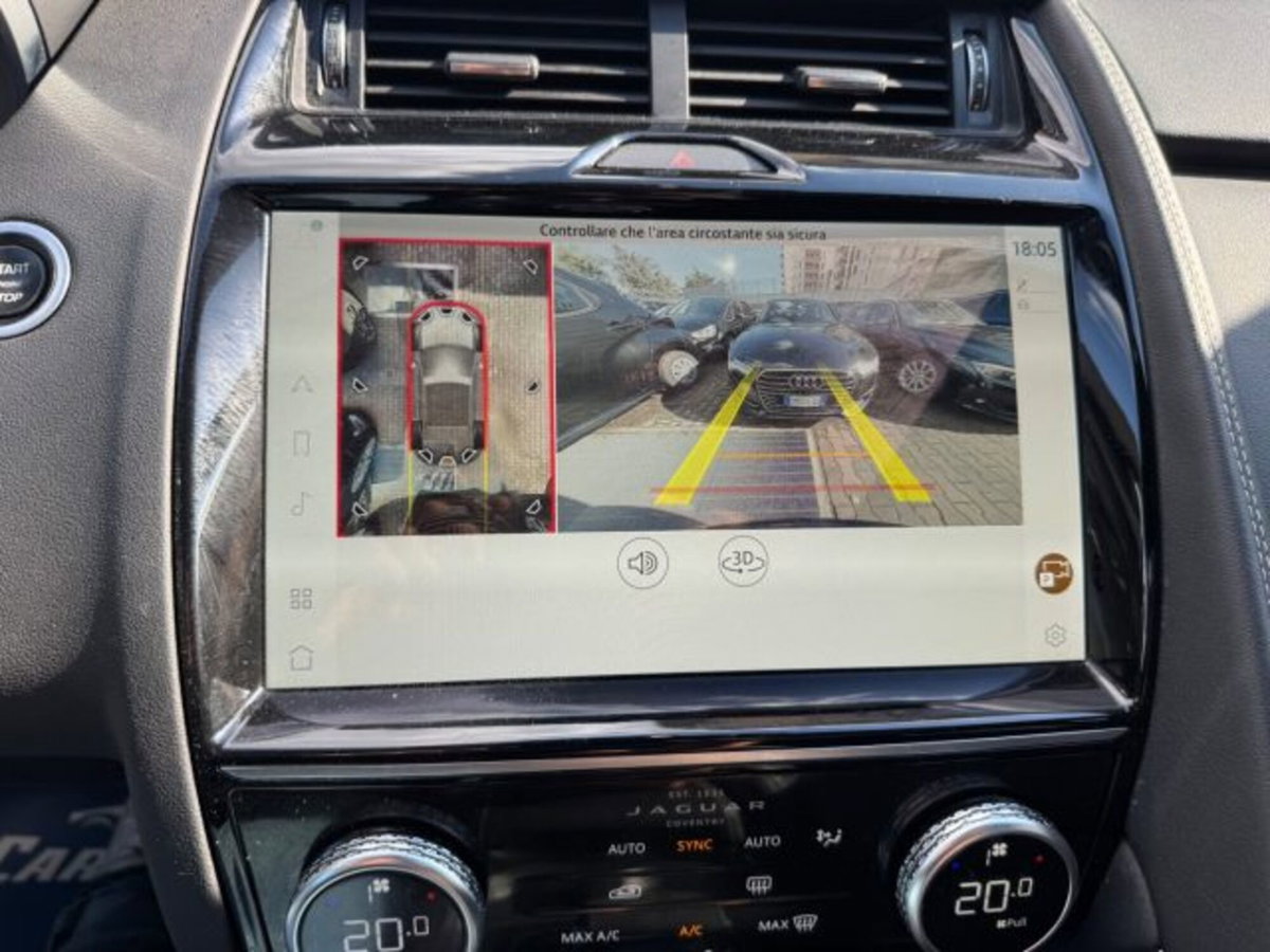 Jaguar E-Pace 2.0d i4 mhev R-Dynamic S awd 163cv auto (15)