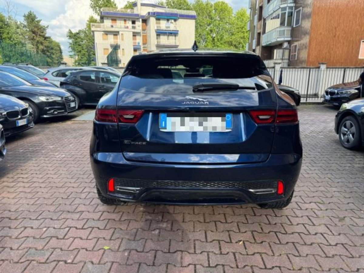 Jaguar E-Pace 2.0d i4 mhev R-Dynamic S awd 163cv auto (4)