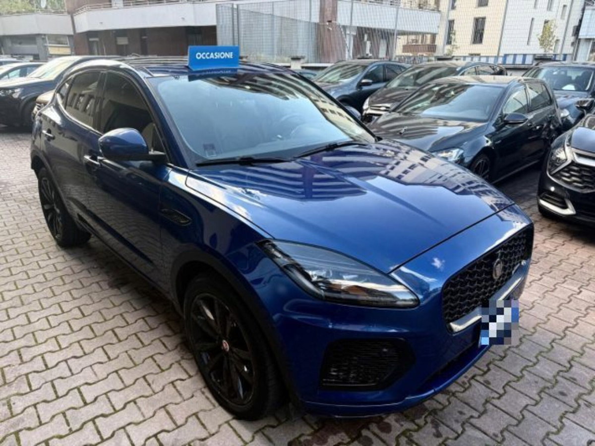 Jaguar E-Pace 2.0d i4 mhev R-Dynamic SE awd 163cv auto (3)