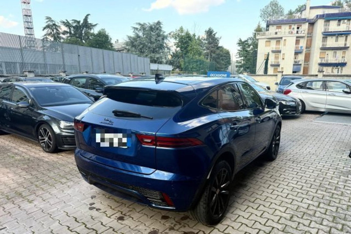 Jaguar E-Pace 2.0d i4 mhev R-Dynamic SE awd 163cv auto (4)