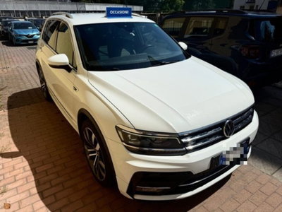 Volkswagen Tiguan Allspace 2.0 TDI SCR DSG 4MOTION R-Line (2)