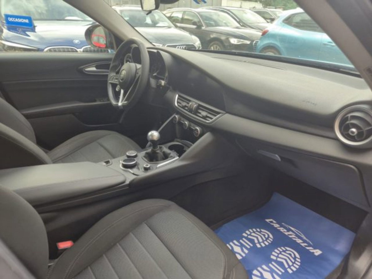 Alfa Romeo Giulia 2.2 Turbodiesel 150 CV AT8 Super (11)