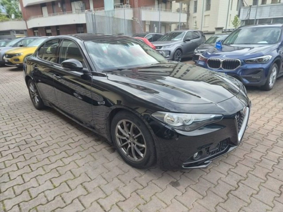 Alfa Romeo Giulia 2.2 Turbodiesel 150 CV AT8 Super (3)