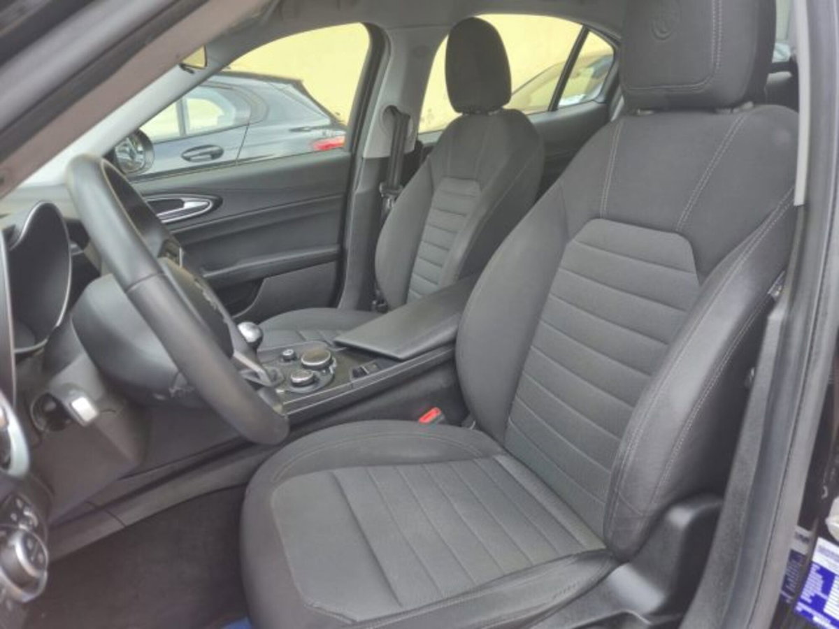 Alfa Romeo Giulia 2.2 Turbodiesel 150 CV AT8 Super (8)
