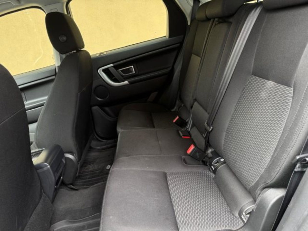 Land Rover Discovery Sport 2.0 TD4 150 CV SE (12)