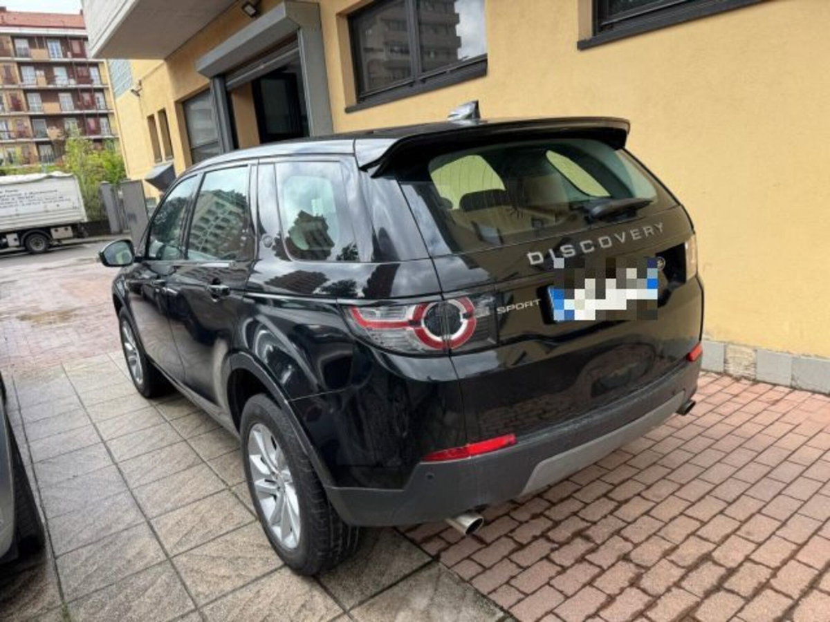 Land Rover Discovery Sport 2.0 TD4 150 CV SE (6)