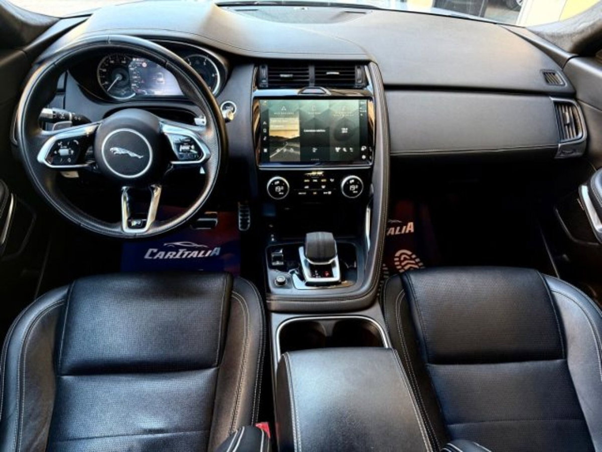 Jaguar E-Pace 2.0D I4 163 CV AWD Auto R-Dynamic Black (10)