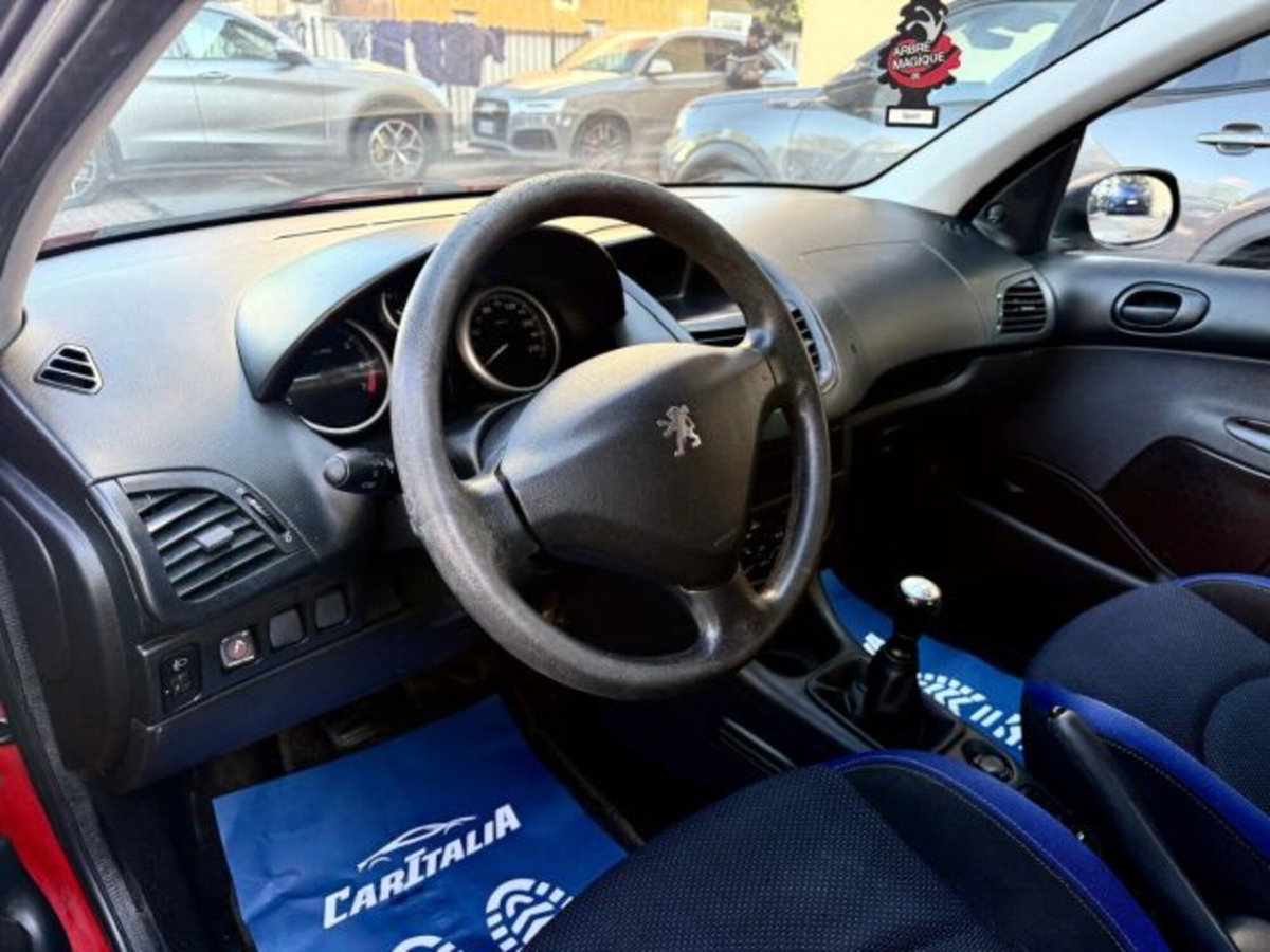 Peugeot 206 60CV 3p. X Line (7)