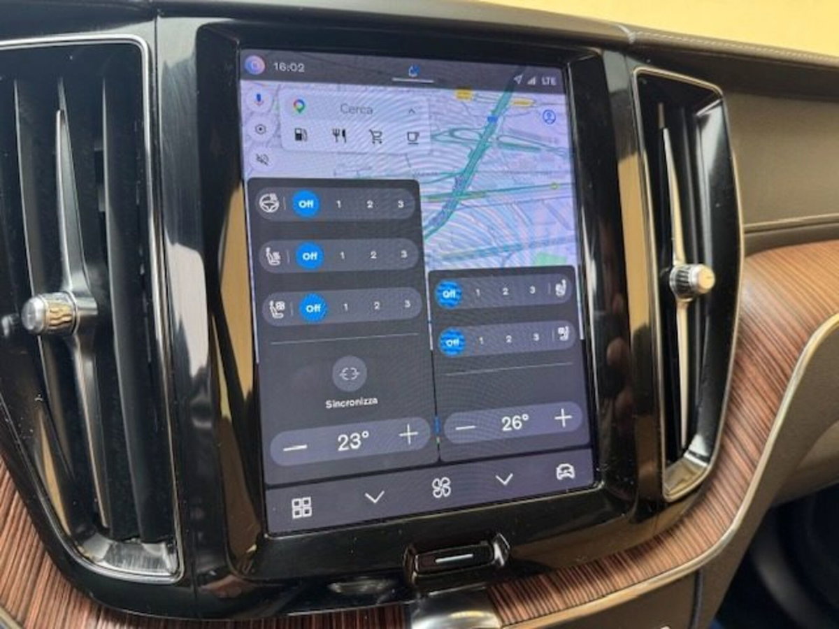 Volvo XC60 B4 Geartronic Inscription (13)