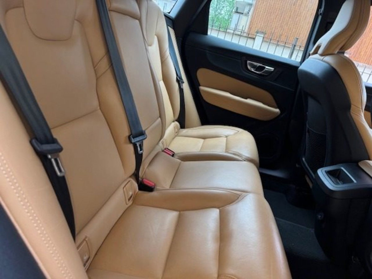 Volvo XC60 B4 Geartronic Inscription (15)