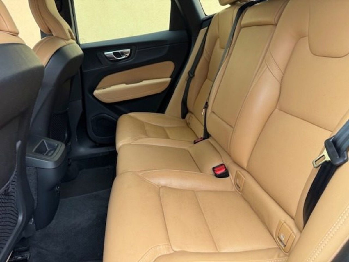 Volvo XC60 B4 Geartronic Inscription (16)