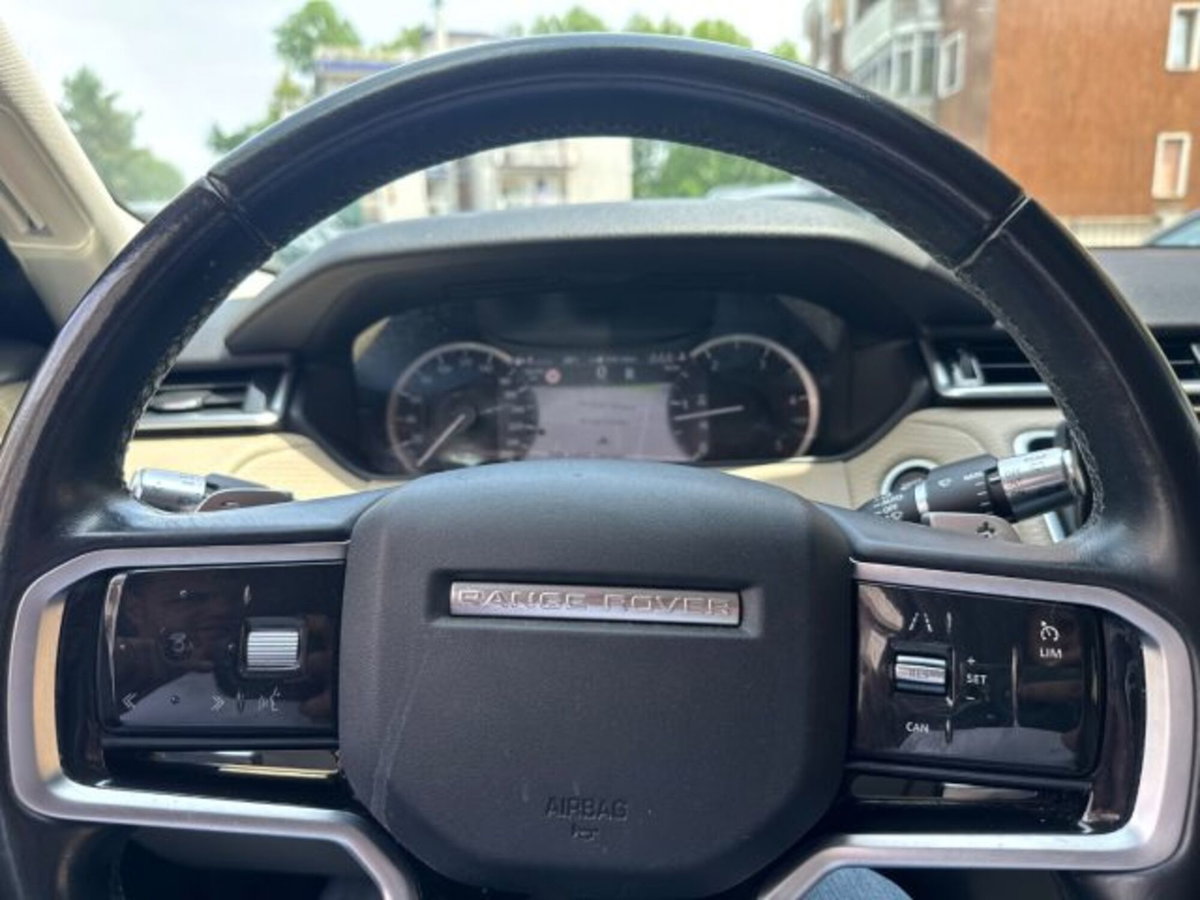Land Rover Range Rover Velar 2.0D I4 204 CV (14)