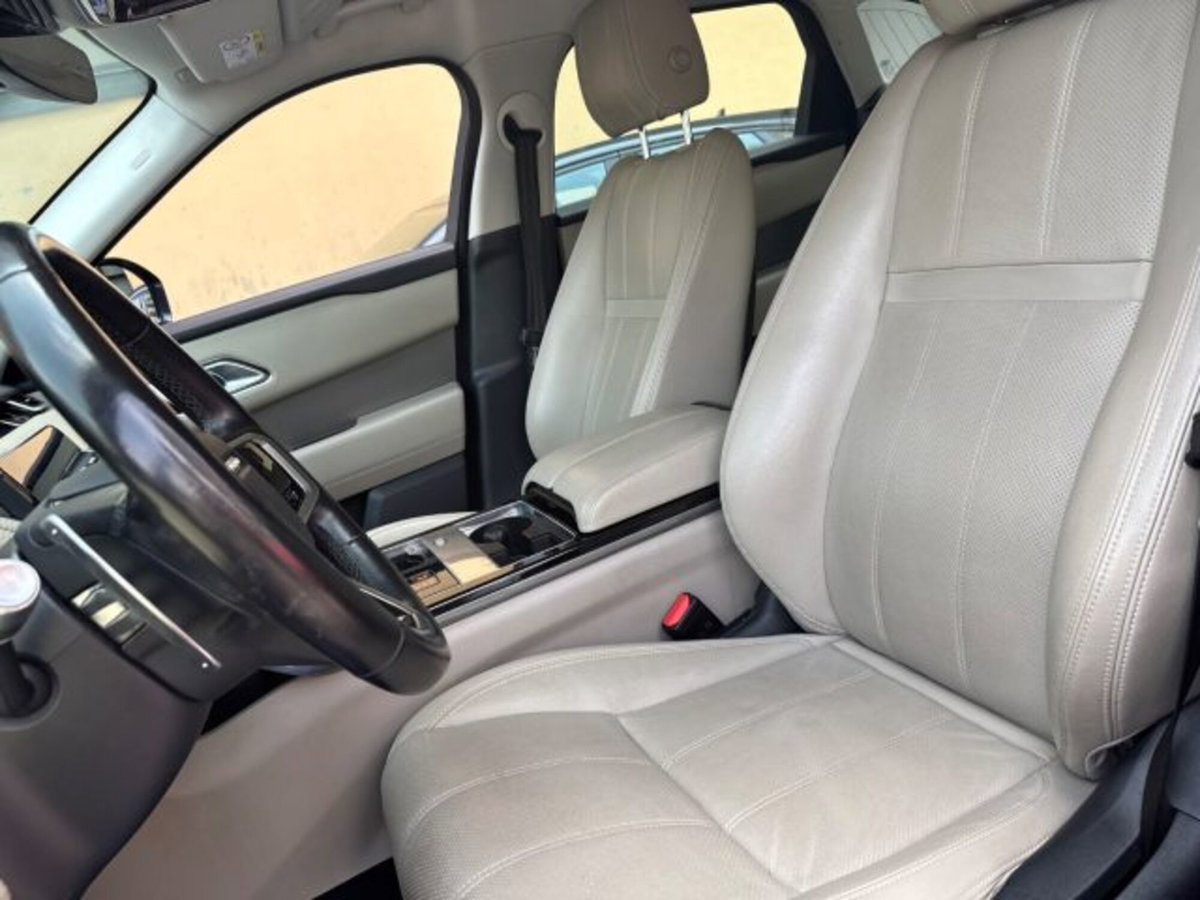 Land Rover Range Rover Velar 2.0D I4 204 CV (15)